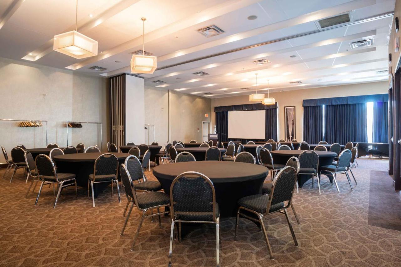 Sandman Hotel & Suites Winnipeg Airport Eksteriør bilde