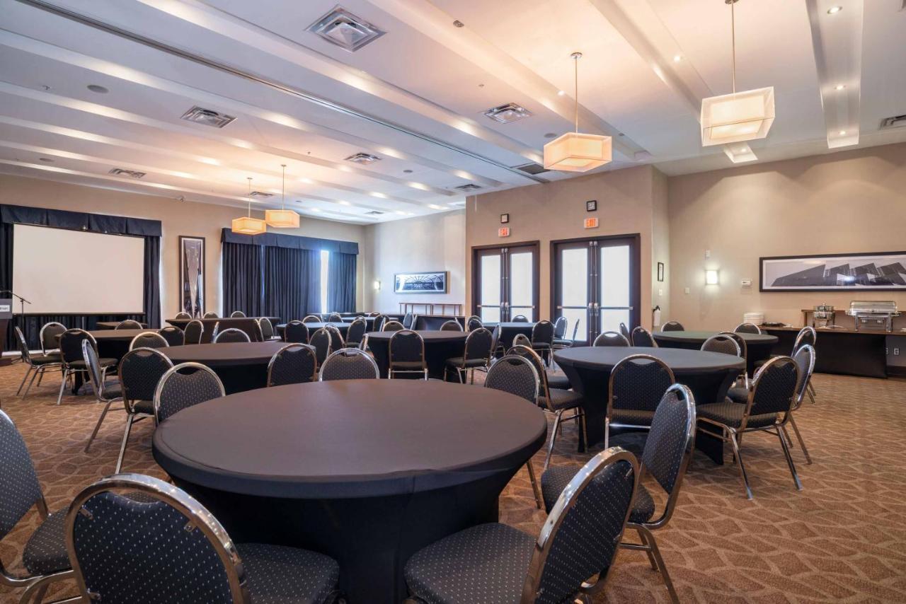 Sandman Hotel & Suites Winnipeg Airport Eksteriør bilde
